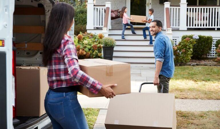 Residential & Commercial Moving: Smooth Transitions, Expertly Managed